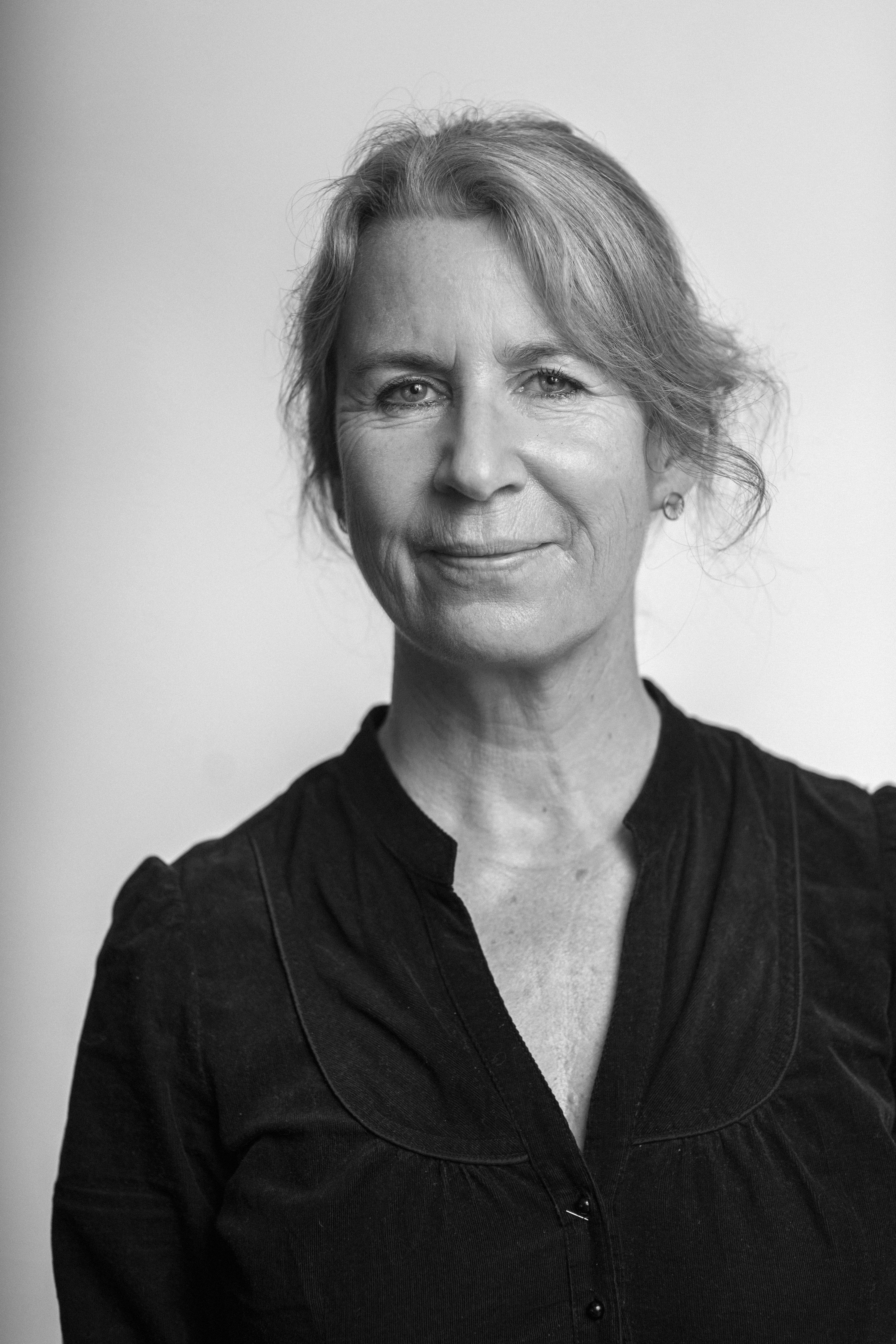 Portræt i sort/hvid af Rikke Frank Jørgensen 2021